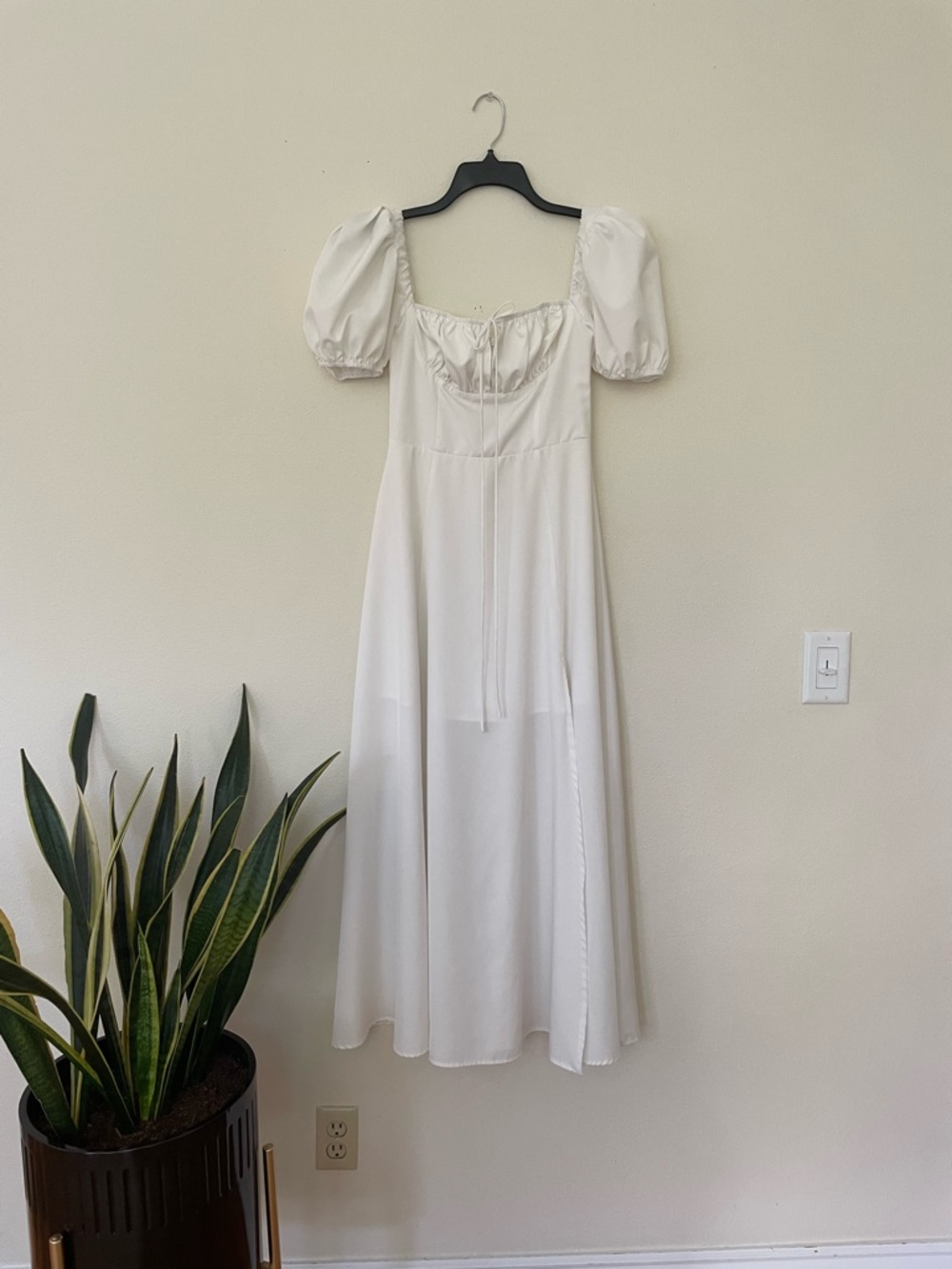 🌷 White Puff-Sleeve Maxi Dress #49